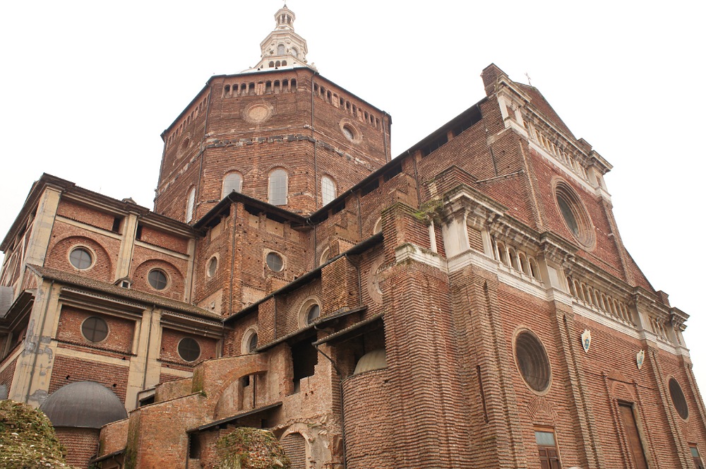 Duomo di Pavia e cupola del Bramante