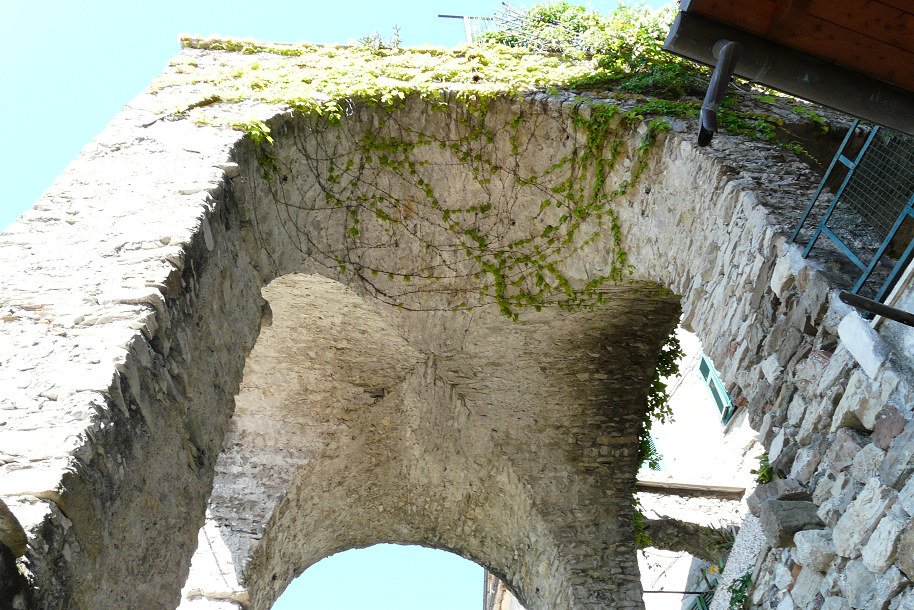 Cosa vedere a Vezzano Ligure: Porta San Giorgio