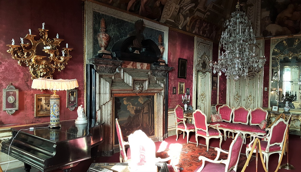 Una sala di Palazzo Terzi