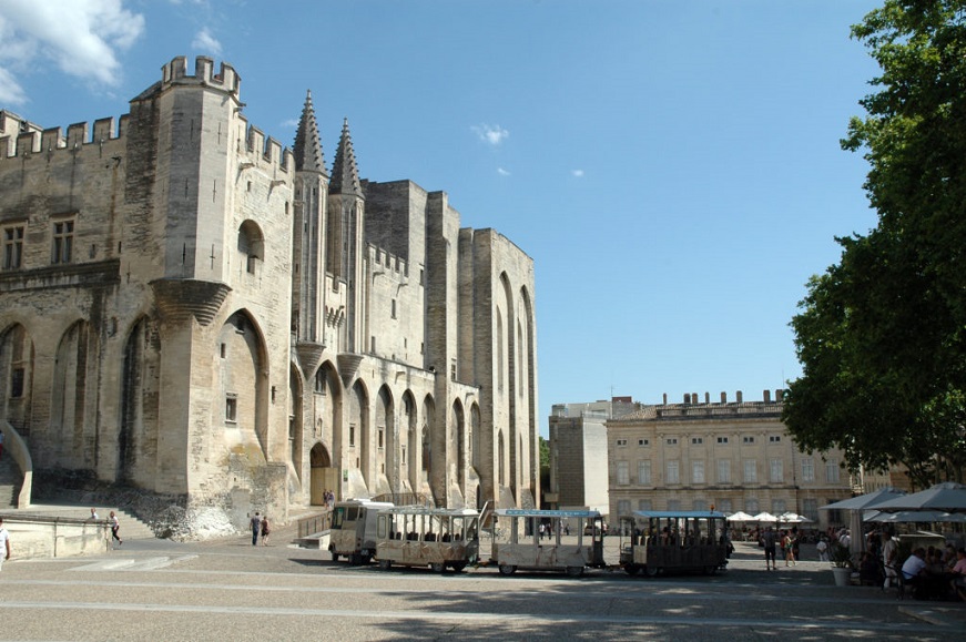 Il Palazzo dei Papi di Avignone: cosa vedere in Provenza