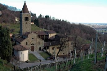 Abbazia di Sant'Egidio in Fontanella vicino a Sotto il Monte