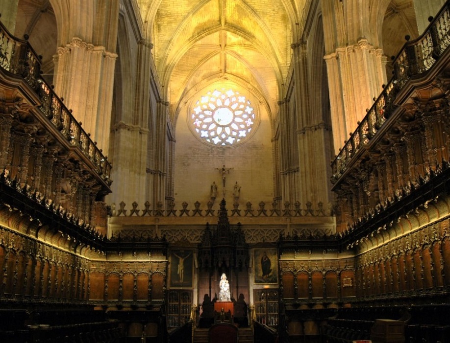 Il coro all'interno della Cattedrale di Siviglia