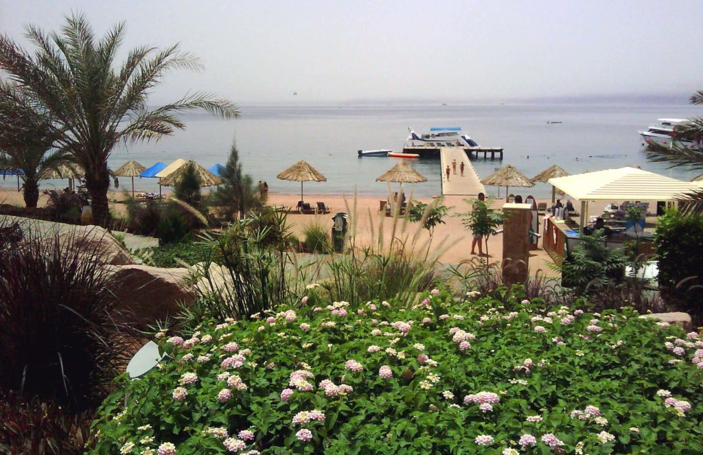 Spiaggia privata sul Mar Rosso vicino ad Aqaba