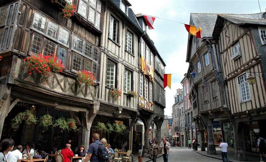 COSA VEDERE A DINAN IN BRETAGNA_ borghi medievali più belli di Francia