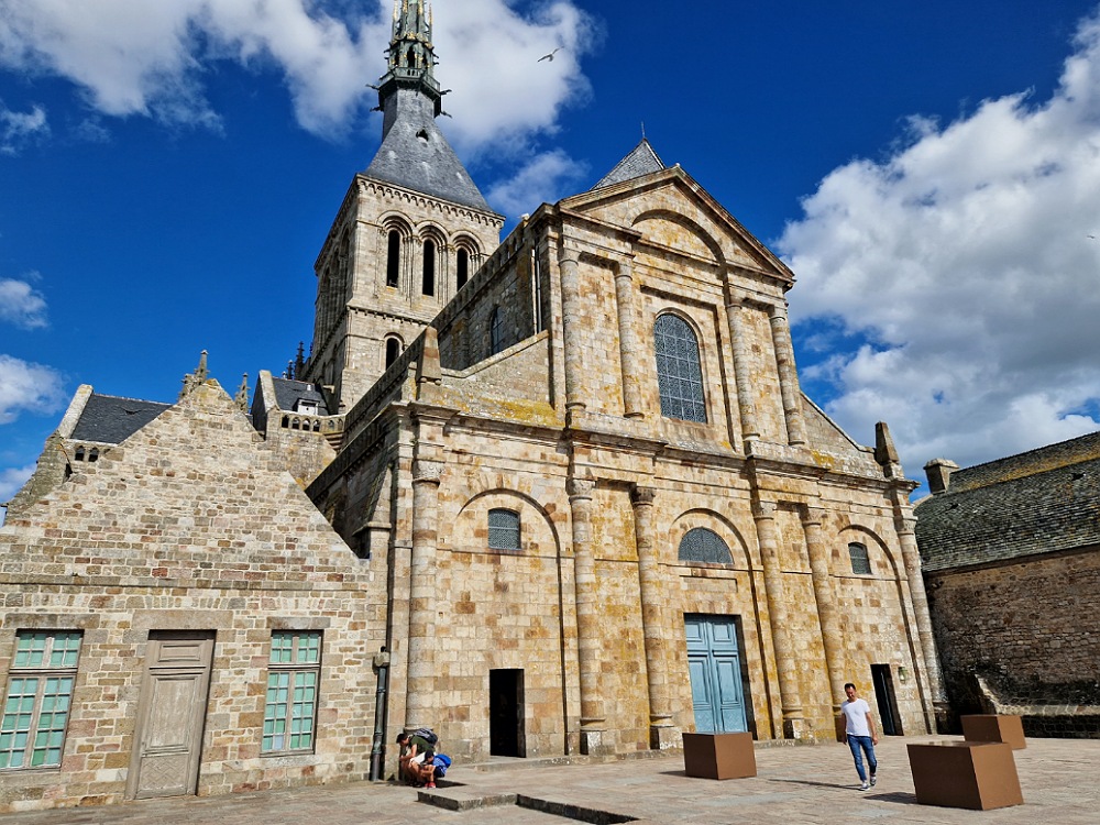Chiesa dell'abbazia di Mont Saint Michel in Francia