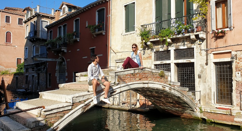 foto instagrammabile sul ponte chiodo di venezia