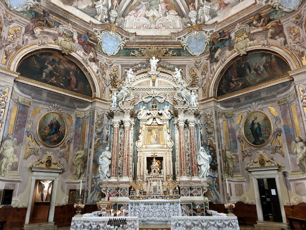 L'interno barocco della Chiesa di Santa Maria della Carità: cosa vedere a Brescia