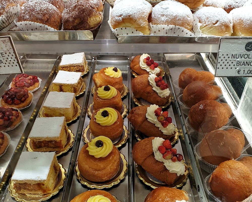 Alcuni dei dolci tipici di Napoli da mangiare assolutamente