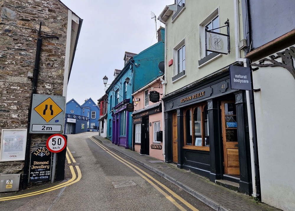 Cosa vedere a Kinsale in Irlanda: Main Street