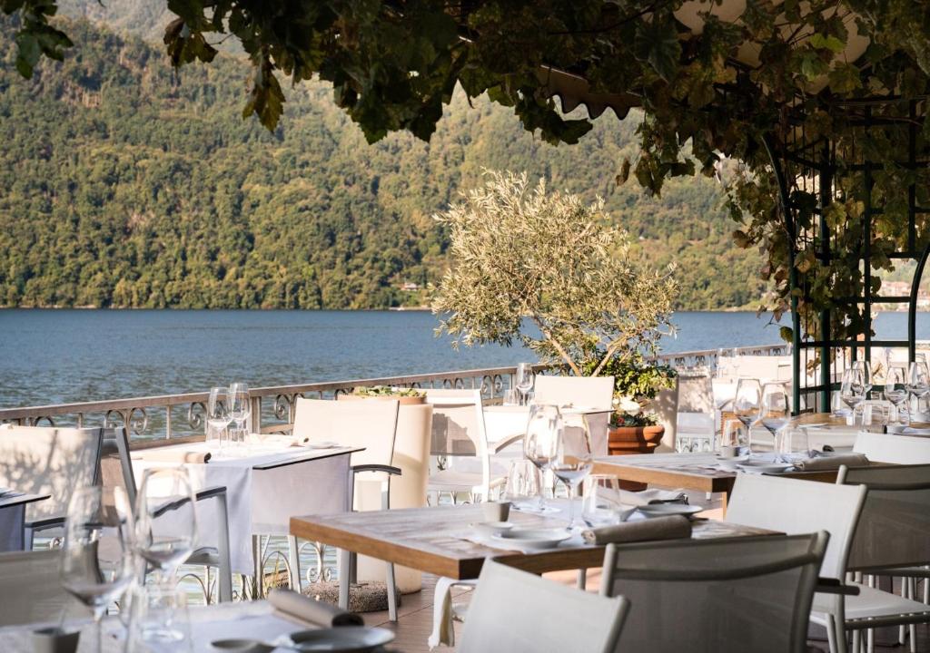 Hotel 4 stelle sul lago d'orta con ristorante sul lago