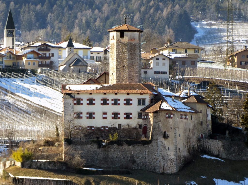 Castel Valer tra i più belli del Trentino