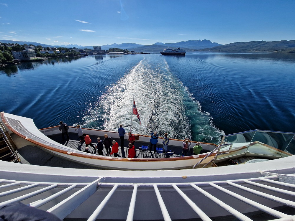 Traghetto per arrivare alle Lofoten e aeroporti