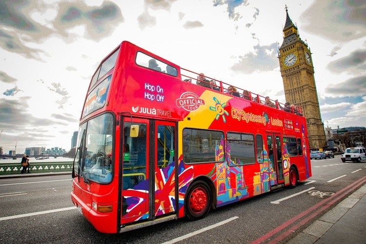 Visitare Londra in un giorno con un bus turistico