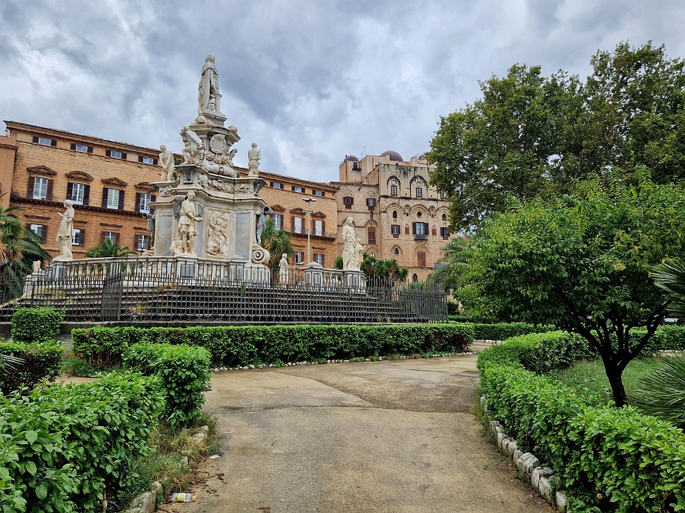 Palazzo dei Normanni nel centro storico di Palermo