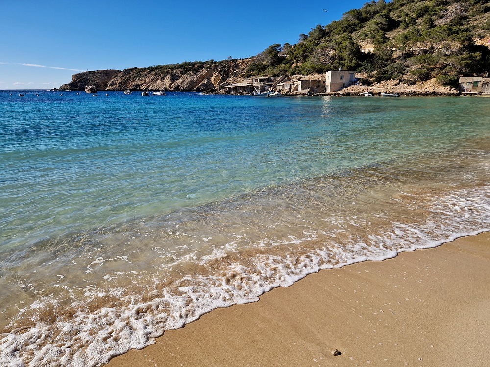 Cosa vedere a Ibiza: Cala Vedella