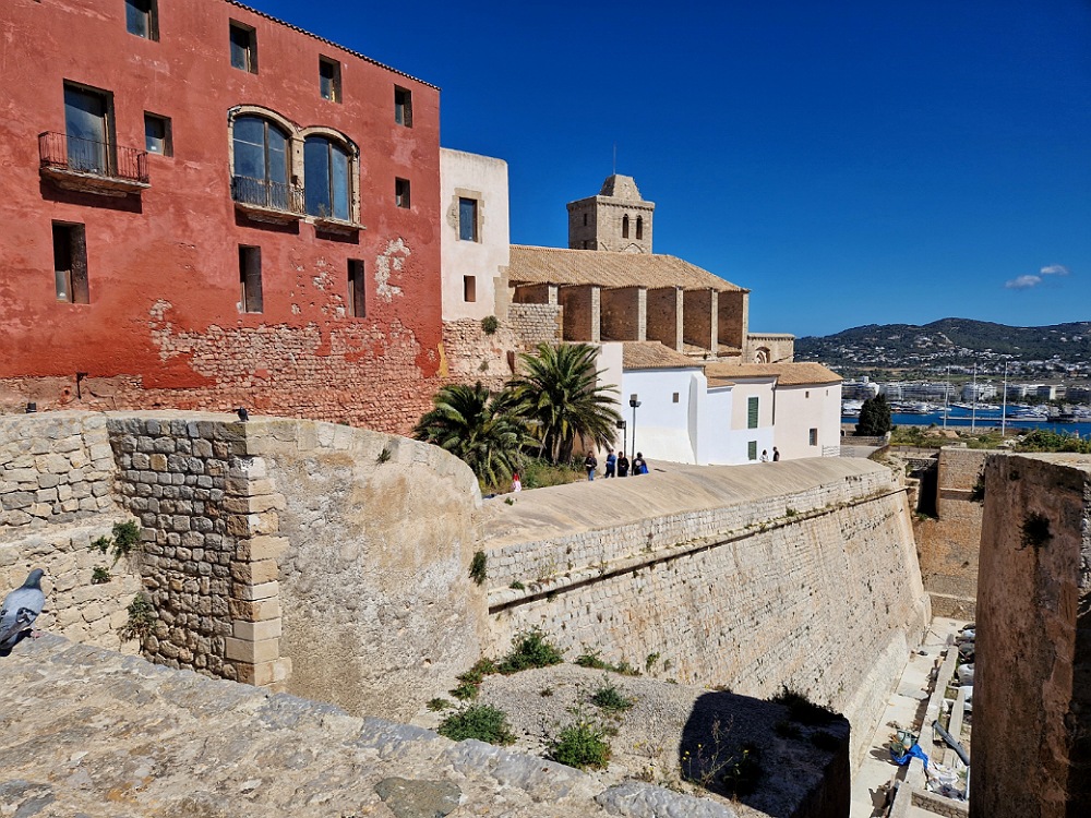 Visitare il centro di Ibiza vecchia: cosa vedere
