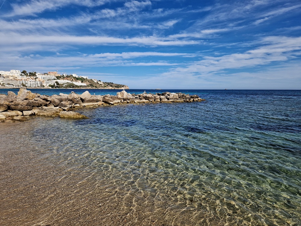 Playa d'en Bossa: spiaggia vicino alla Ibiza vecchia