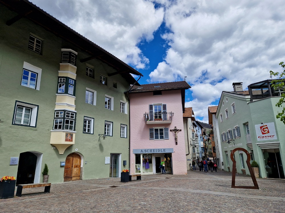 Borgo di Chiusa vicino a Bolzano: Piazza Tinne