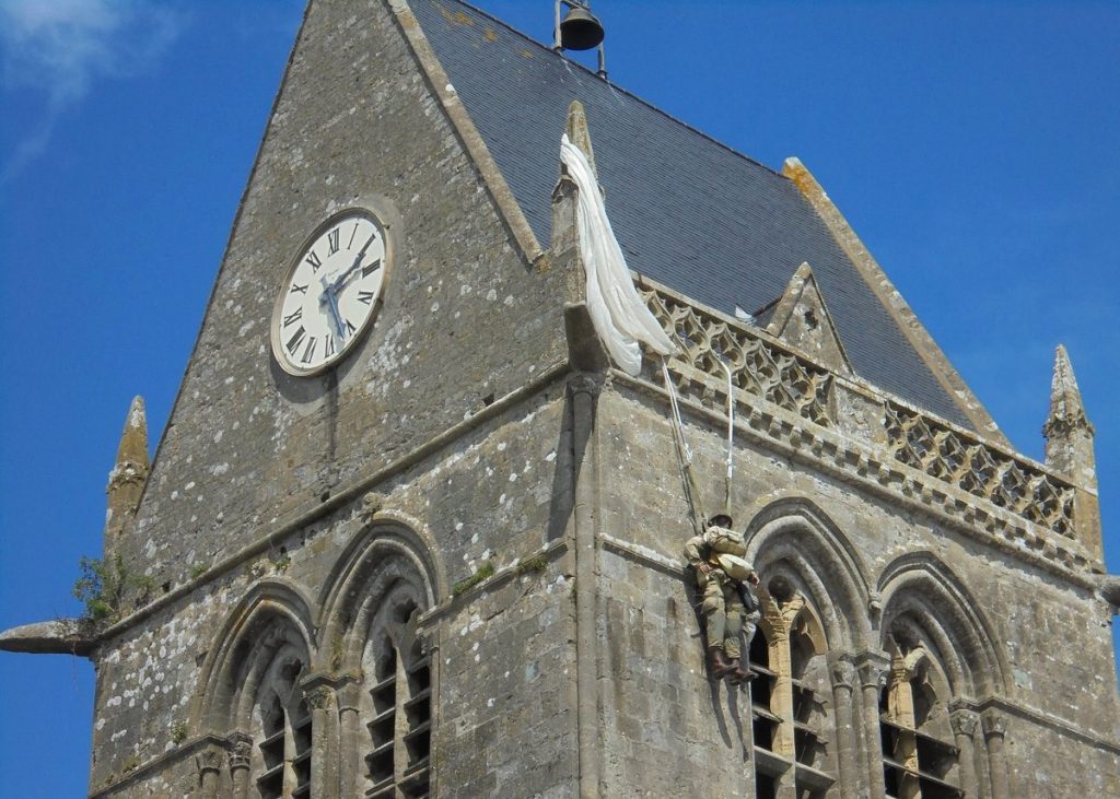 Sainte-Mère-Église: sbarco in Normandia 6 giugno 1944