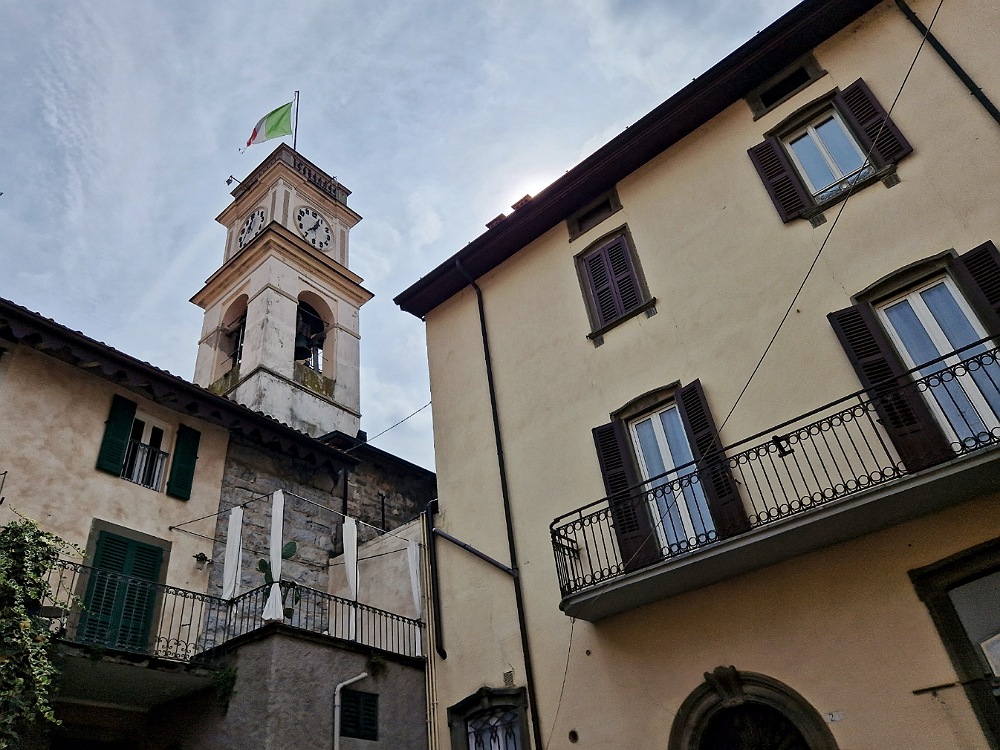 Torre Civica di Sarnico: cosa visitare nel borgo