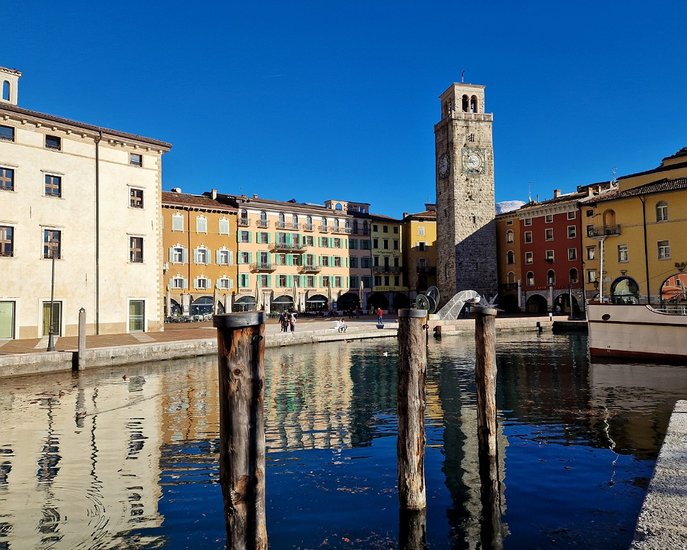 Torre Apponale nel centro storico di Riva del Garda