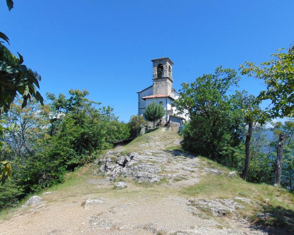 Passeggiata al Santuario della Ceriola di Monte Isola: come arrivare