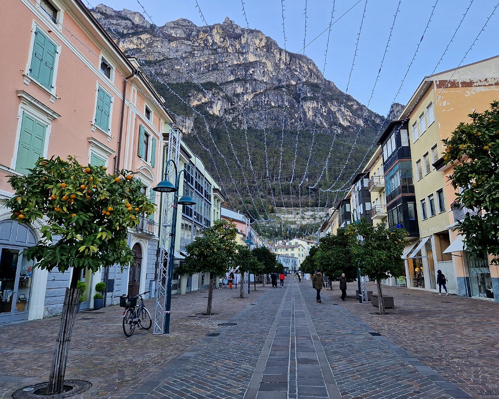 Cosa fare a Riva del Garda: shopping in Viale Dante Alighieri 